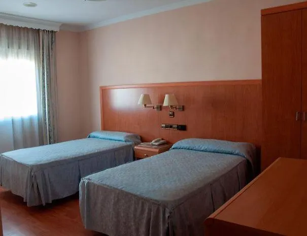 Lindaraja Hotel Albolote